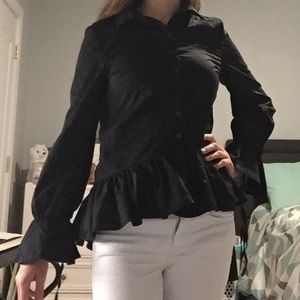 Ladies button down shirt w/ fanned sleeves (small)